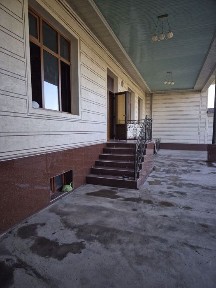8 sotih hovli nazarbek,baliqchida.