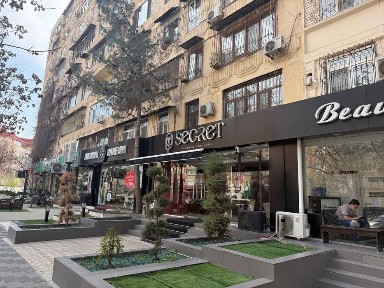 Коммерческое помещение улица Кунаева, гостиница Россия: первая линия