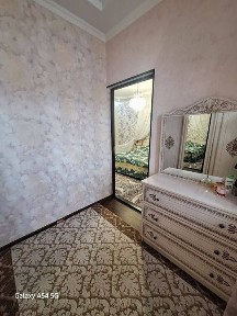Срочно сдвётся квартира Мирабадский р-н Куйлюк массив 2 1/3/4