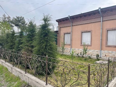 Продаётся участок в янгиабаде