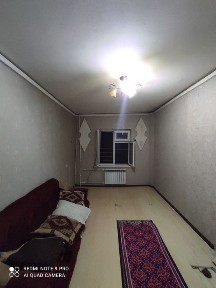 1 xonali kvartira sotiladi