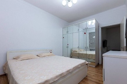 Срочно сдается 4-комнатная квартира в Сергели. Рядом метро