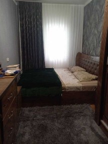 Uy sotiladi 3 xonali 4 xona qilingan