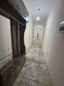 Kirib yashashga tayyor uy sotiladi
