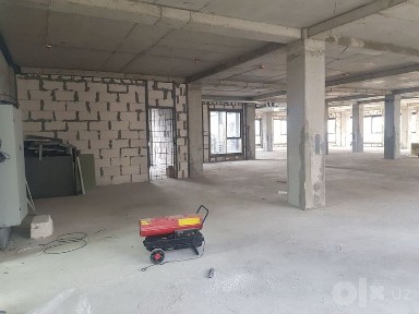 Продам офим. 585м2.