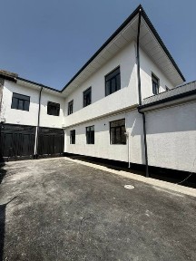 Hoji Otada evro kottej 105.000 $