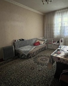 Ялангач Продается квартира 1/4/4 балкон 1.5х3
