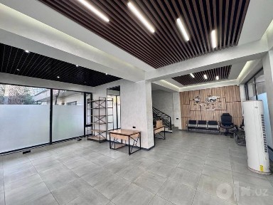 Аренда офис Ор-р: метро Хамза 230м2