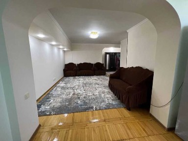 Сдаётся 4-комн Ц-6, 110 м²