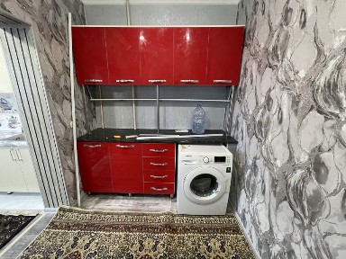 Sharq 1 da 3 xonali kvartira ijaraga beriladi