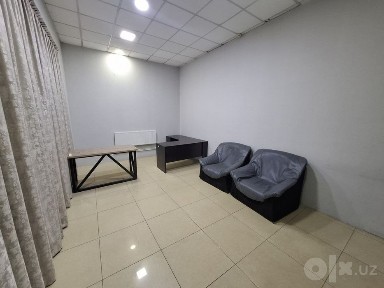 Офис 23кв. м сдаётся в аренду БЕЗ МЕБЕЛИ 250у. е