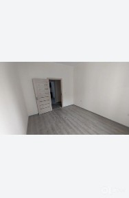Samarqand sh. Qorasuv 2 massevdan 3 xonali kv.