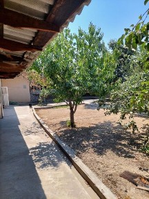 Hovli uy sotiladi…