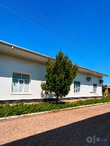 Hovli sotiladi hamma jixozlari bilan tayyor hovli