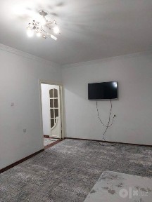 Yakkasaroy tumani Boshliq mahallasida 2 xonali 3 qavatta joylashgan.