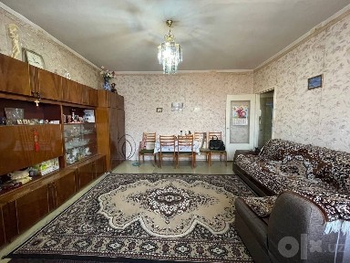 ДАРХАН, м. Хамид Алимжан 2-ком. 60м2 зал: 5×5