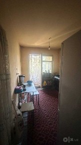 Продается 2-х ком квартира. Карасу-4. Отдельный вход не торец