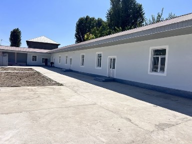 Savdo yoki ofis uchun tayyor bino sotiladi - Nurafshon yolida