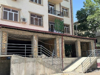 Продается коммерческое помещение в новостройке (1 этаж + подвал).