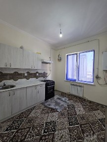 Qorasuv Motridda 2 xonali kv 5 qavatda sotiladi