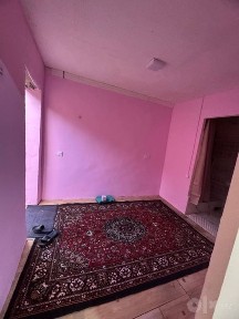 Arendaga beriladi 1 xona 4 ta odamga