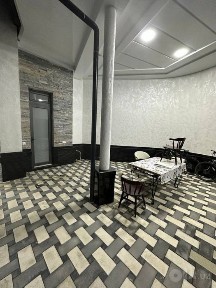Сдаётся просторный современный дом в центре города, в районе Ракатбоши
