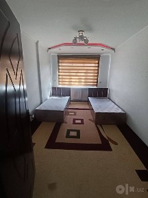 Сдаётся 3 ком кв в Чирчике 4 этаж около 3 школы рядом анор банк