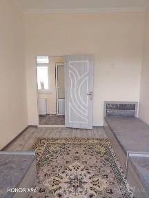 Арендага хоналар бор, оделно учаскада, Карвон бозор орка томонида