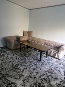 Karvon bozor orqa tomonida alohida hovli ijoraga student qizlarga