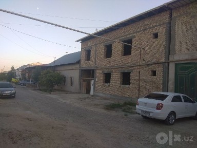 Галаосиё шаҳрида қурилиши тугалланмаган 2 этажли ҳовли тез ва арзон
