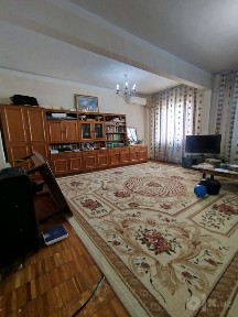 Sergili 3 3⁴/5/5 srochna sotiladi.