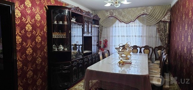 Срочно 4 хонали квартира сотилади сергели 8, хокимият