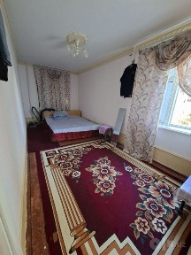 4 каватли домнинг 3 каватида 2 хонали квартира ижарага берилади
