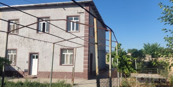 Muborak, mash'al mah. 2 etajli Kottej 6 sotih sotiladi