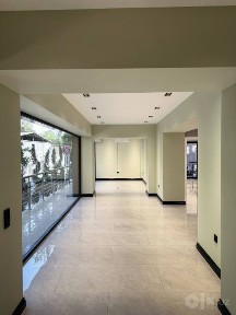 Продается коммерческое помещение 6 комнат, ориентир: Дархан, 150м²