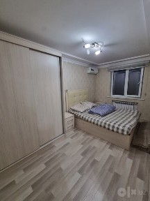 Сдаётся свая квартира метро М. Горкий четырёх комнатная на третом этаже