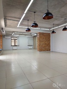 Яккасарай. Аренда магазина 133 м2. Алкоголь можно.