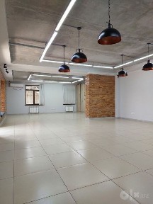 Яккасарай. Аренда магазина 133 м2. Алкоголь можно.