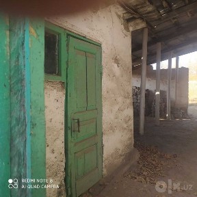 Қурилиш материалларини бузиб олишга (снос) га уй сотилади