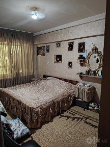 Уй сотилади Юнусобод-4кв. 3 ком. 1 - этаж для офиса