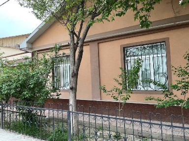 Продаю г Ташкент дом участок 3,2 сотки угловая м Шахристанская
