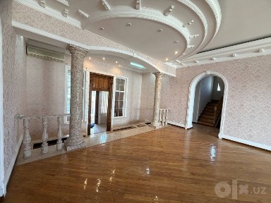 Продается дом 9 комнат, ориентир ул. Чингиза Айтматова/м. Минор, 592м²