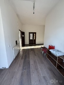 Arendaga beriladi katej 6sotix Bektemirda food sitini yonida