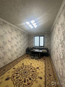 Сдаётся 2 комнатная квартира рядом с метро Беруни.
