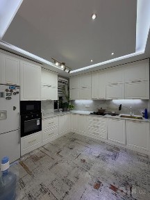 Просторная квартира на Яккасарае ! 70м2