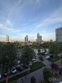 ЖК Boulevard, 4/5/7, 116 м2, каробка, Вид на парк и фонтан.