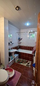 Продаю 2 комнатная 77 серия Чайхана Салом Максим Горький