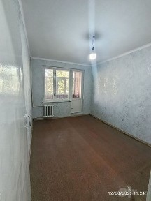 Navoiy shahrida 1 xona 2 xona qilingan uyimiz sotiladi arzon narhda