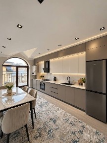 Srochna 82.83kvadratli uy sotiladi mansard 8-etaj