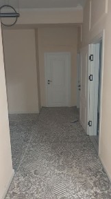 Kvartra arendaga qizlar yo ayol kishi uchun.